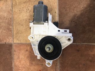 bontott RENAULT FLUENCE Jobb hátsó Ablakemelő Motor