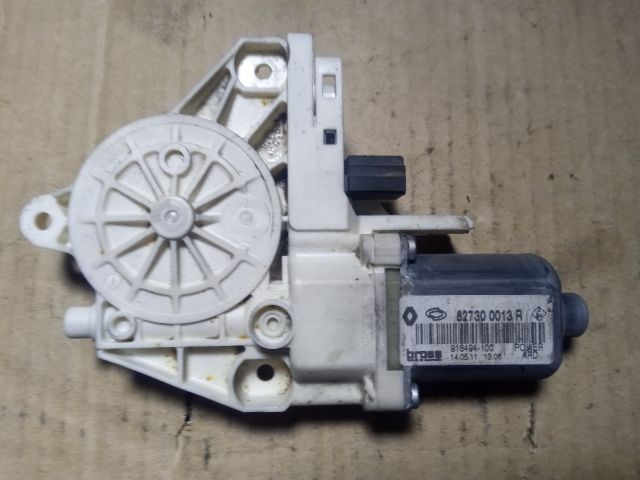 bontott RENAULT FLUENCE Jobb hátsó Ablakemelő Motor