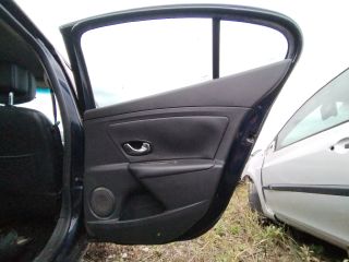 bontott RENAULT FLUENCE Jobb hátsó Ajtó (Üres lemez)