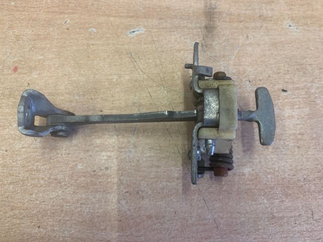 bontott RENAULT FLUENCE Jobb hátsó Ajtóhatároló