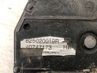 bontott RENAULT FLUENCE Jobb hátsó Ajtózár