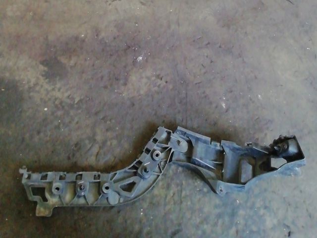 bontott RENAULT FLUENCE Jobb hátsó Lökhárító Tartó (Műanyag)