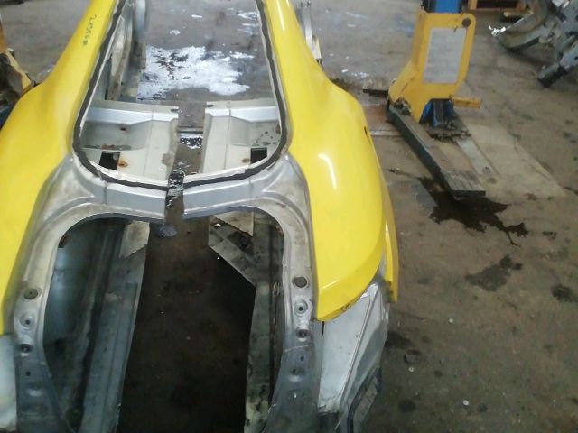 bontott RENAULT FLUENCE Jobb hátsó Negyed Karosszéria Csomag