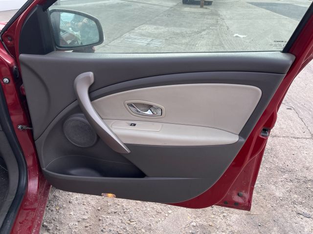 bontott RENAULT FLUENCE Jobb Szellőző Keret