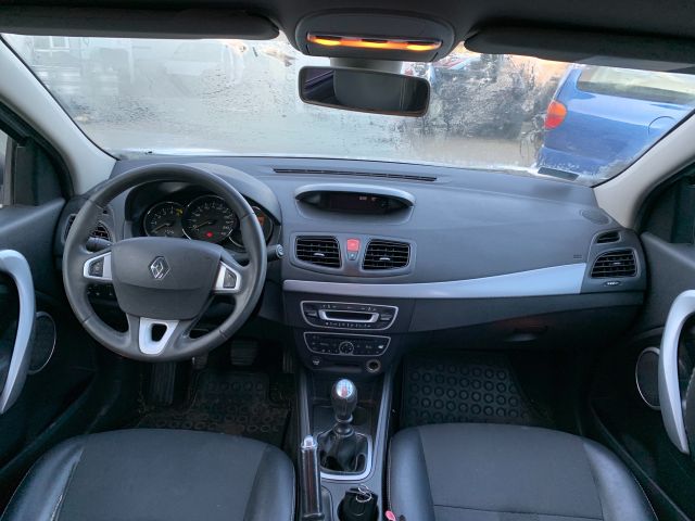 bontott RENAULT FLUENCE Kalaptartó