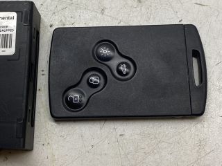 bontott RENAULT FLUENCE Kártyaolvasó