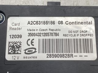 bontott RENAULT FLUENCE Kártyaolvasó