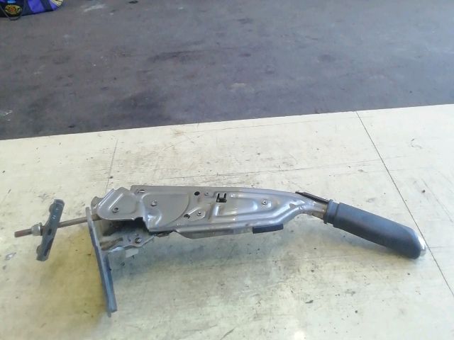 bontott RENAULT FLUENCE Kézifék Kar