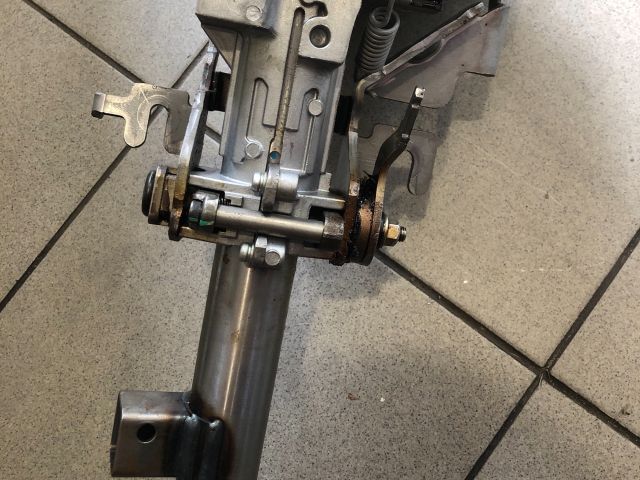 bontott RENAULT FLUENCE Kormányoszlop