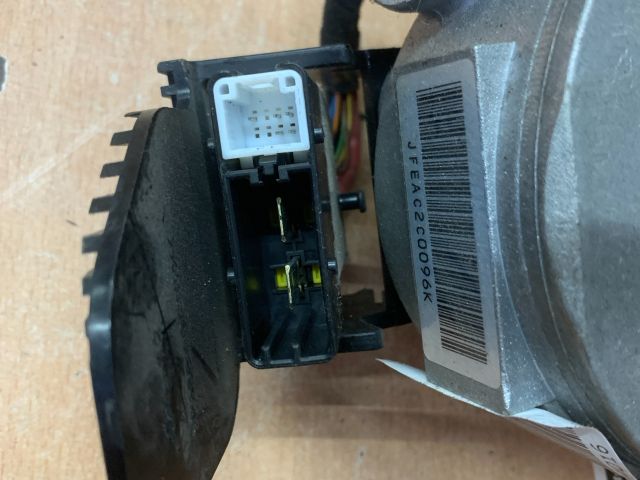 bontott RENAULT FLUENCE Kormányszervó Motor (Elektromos)