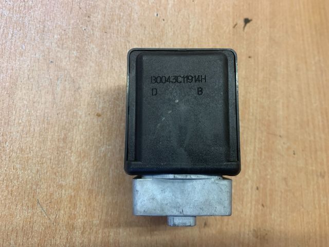 bontott RENAULT FLUENCE Kormányzár (Elektromos)