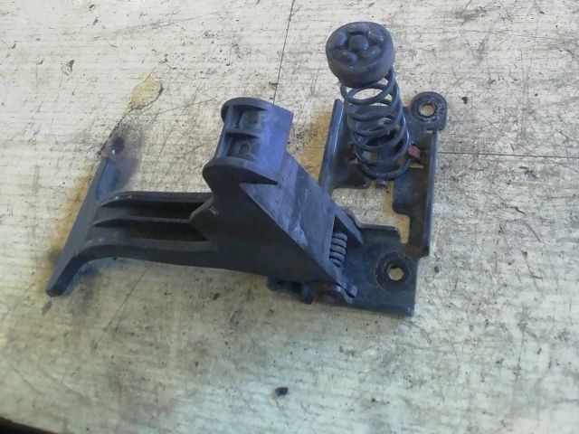 bontott RENAULT FLUENCE Motorháztető Biztonsági Kampó