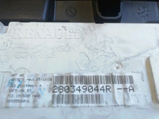 bontott RENAULT FLUENCE Multifunkciós Kijelző