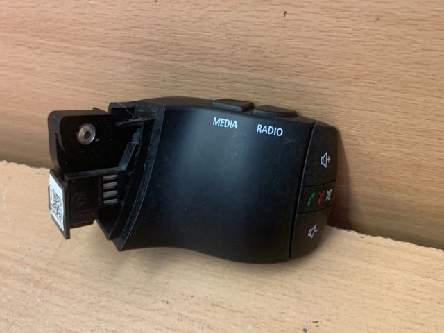 bontott RENAULT FLUENCE Multikormány Elektronika