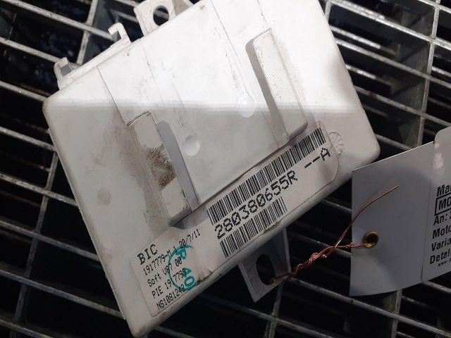 bontott RENAULT FLUENCE Navigáció Elektronika