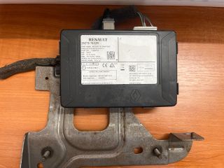 bontott RENAULT FLUENCE Navigáció Elektronika