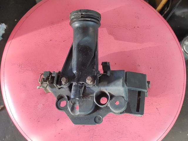 bontott RENAULT FLUENCE Nívópálca Hüvely