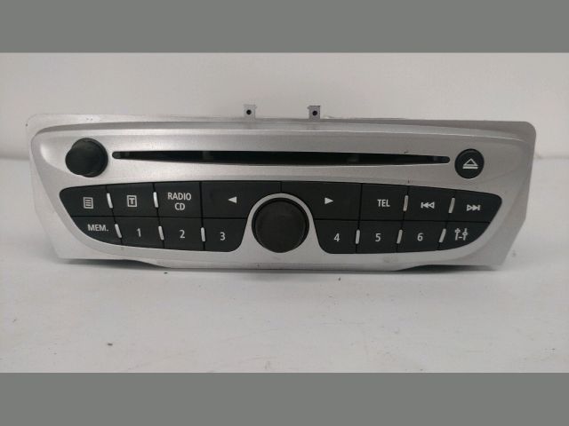 bontott RENAULT FLUENCE Rádió / CD