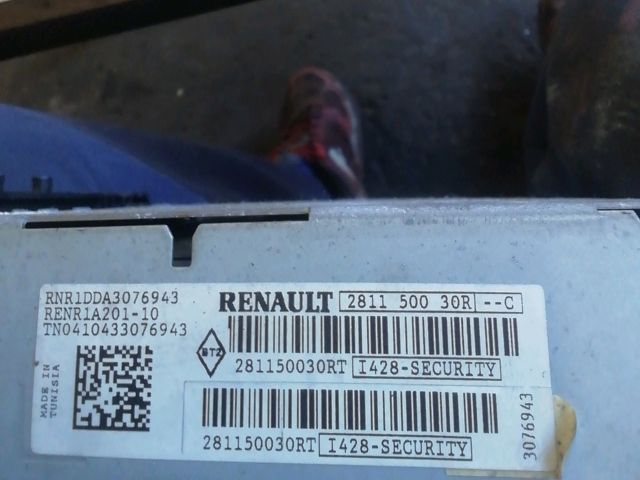 bontott RENAULT FLUENCE Rádió / CD