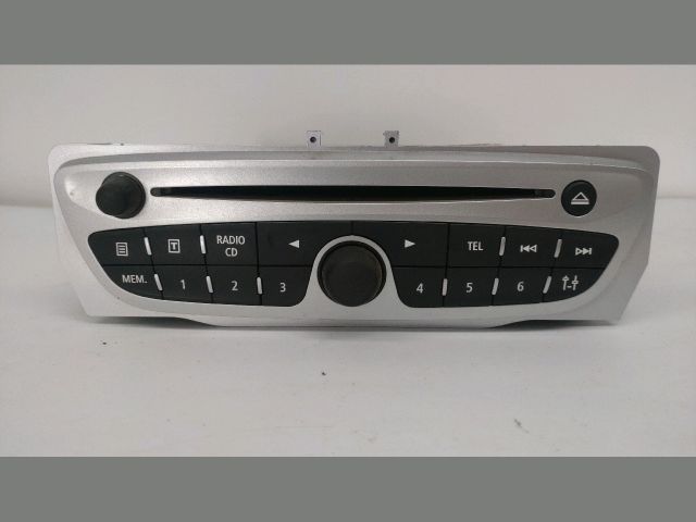 bontott RENAULT FLUENCE Rádió / CD