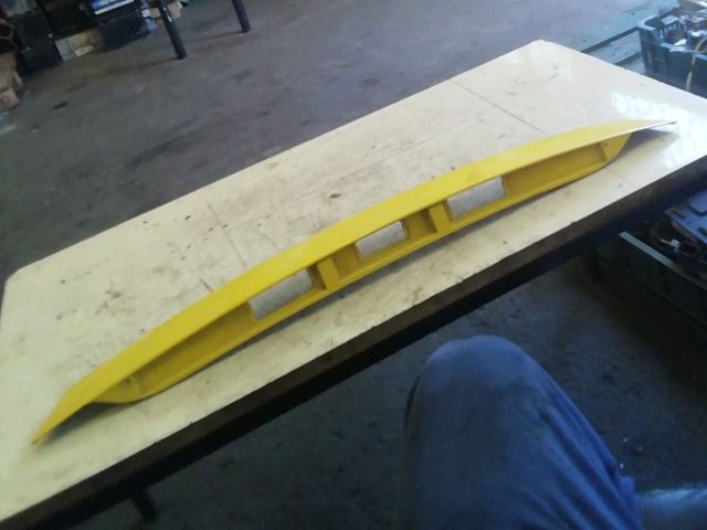 bontott RENAULT FLUENCE Rendszámtábla Világítás Keret