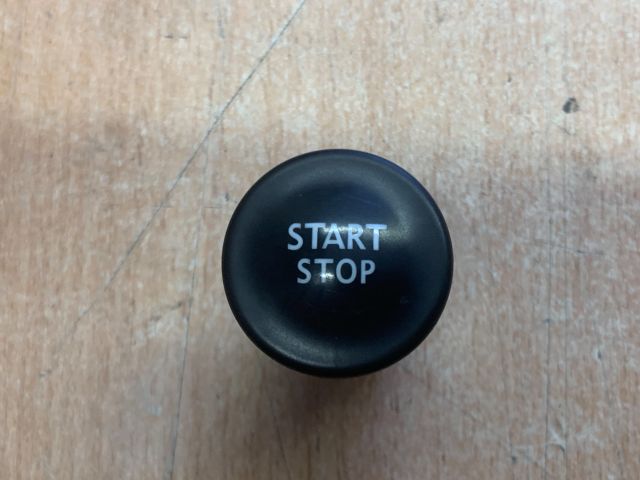 bontott RENAULT FLUENCE Start / Stop Indító Gomb