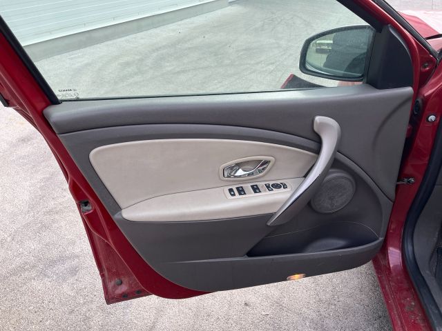 bontott RENAULT FLUENCE Start / Stop Indító Gomb