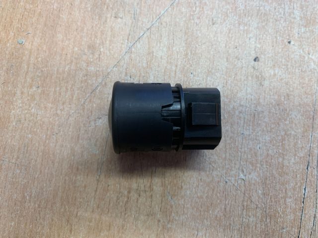 bontott RENAULT FLUENCE Start / Stop Indító Gomb