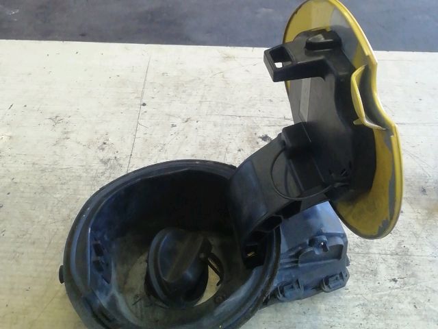 bontott RENAULT FLUENCE Tankajtó