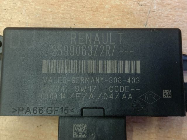 bontott RENAULT FLUENCE Tolatóradar Elektronika