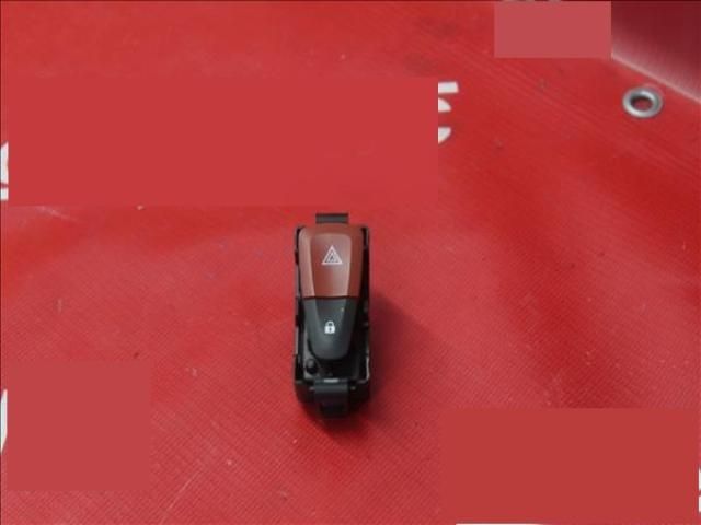 bontott RENAULT FLUENCE Vészvillogó Kapcsoló
