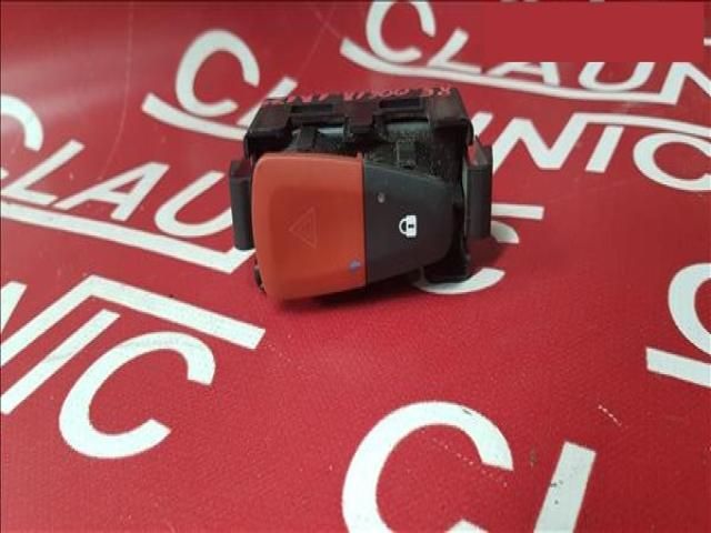 bontott RENAULT FLUENCE Vészvillogó Kapcsoló