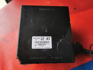 bontott RENAULT GRAND SCÉNIC Biztosítéktábla Motortér