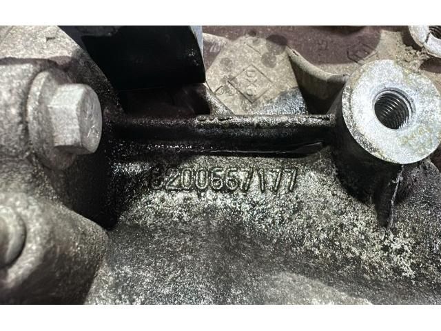 bontott RENAULT GRAND SCÉNIC Váltó (Mechanikus)