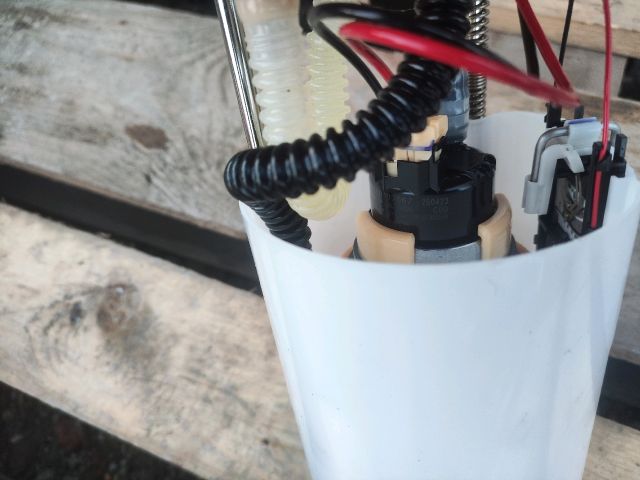 bontott RENAULT GRAND SCÉNIC Üzemanyag Szivattyú