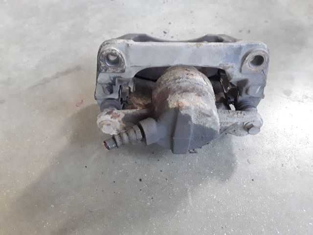 bontott RENAULT GRAND SCÉNIC Jobb első Féknyereg Munkahengerrel