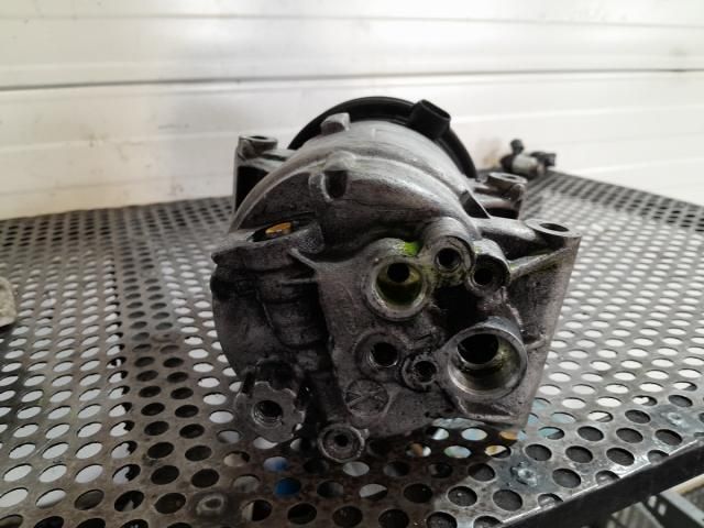 bontott RENAULT GRAND SCÉNIC Klímakompresszor