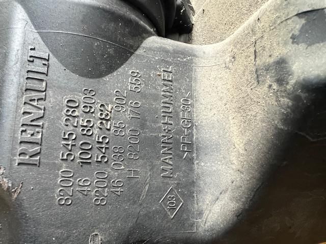 bontott RENAULT GRAND SCÉNIC Légszűrő Ház
