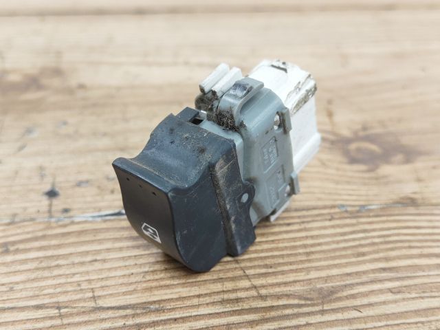 bontott RENAULT GRAND SCÉNIC Bal hátsó Ablakemelő Kapcsoló