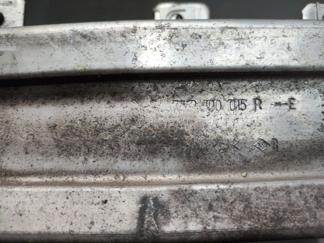 bontott RENAULT GRAND SCÉNIC Első Lökhárító Merevítő (Fém)