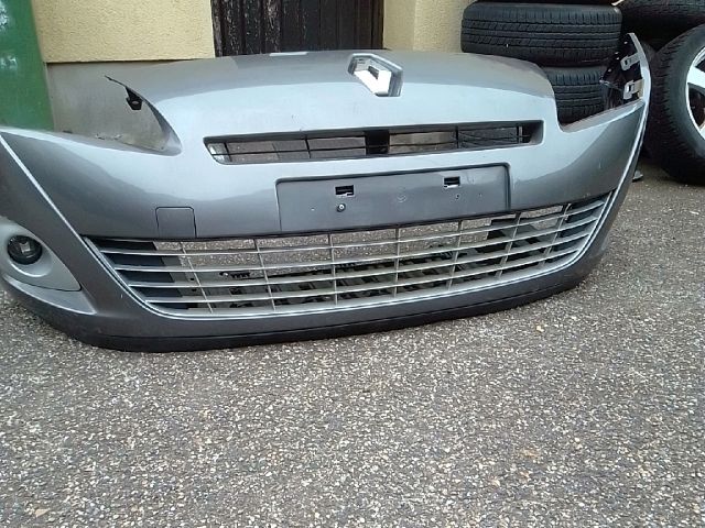 bontott RENAULT GRAND SCÉNIC Első Lökhárító (Részeivel)