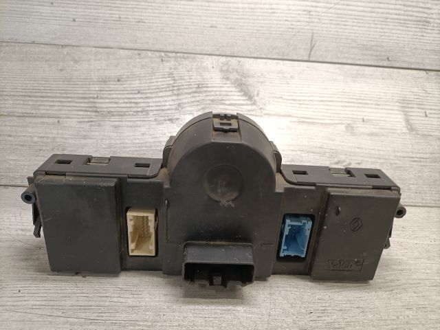 bontott RENAULT GRAND SCÉNIC Fűtéskapcsoló (digit klímás)