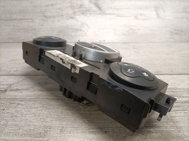 bontott RENAULT GRAND SCÉNIC Fűtéskapcsoló (digit klímás)