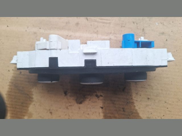 bontott RENAULT GRAND SCÉNIC Fűtéskapcsoló (manuális klímás)