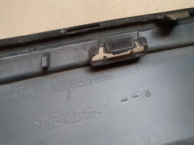 bontott RENAULT GRAND SCÉNIC Hűtőrács