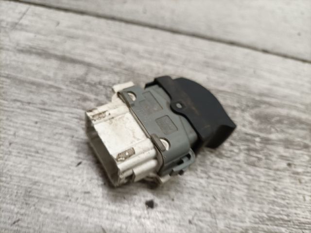 bontott RENAULT GRAND SCÉNIC Jobb hátsó Ablakemelő Kapcsoló