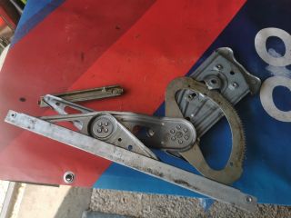 bontott RENAULT GRAND SCÉNIC Jobb hátsó Ablakemelő Szerkezet (Elektromos)