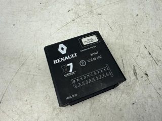 bontott RENAULT GRAND SCÉNIC Vonóhorog Elektronika