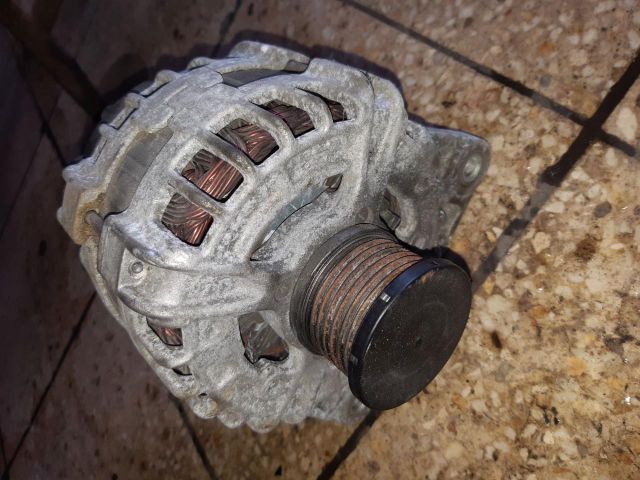 bontott RENAULT KADJAR Generátor