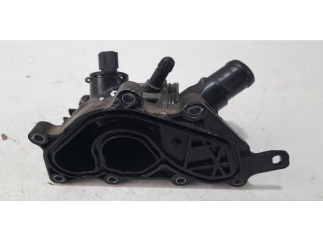 bontott RENAULT KADJAR Hengerfej Vízkivezető